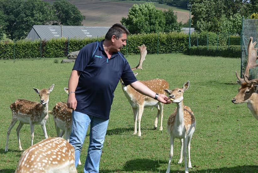 Photo de Marc et ses daims